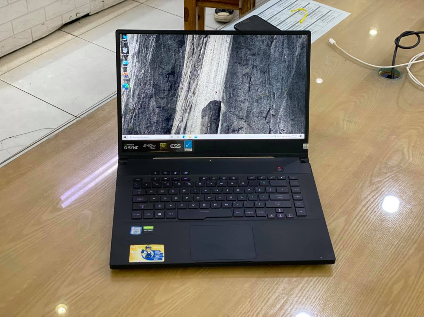 Laptop Asus ROG Zephyrus S GX502GV-ES018-8.jpeg